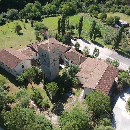 Hotel Abbazia Ss. Quirico E Giulitta Micigliano Exterior foto