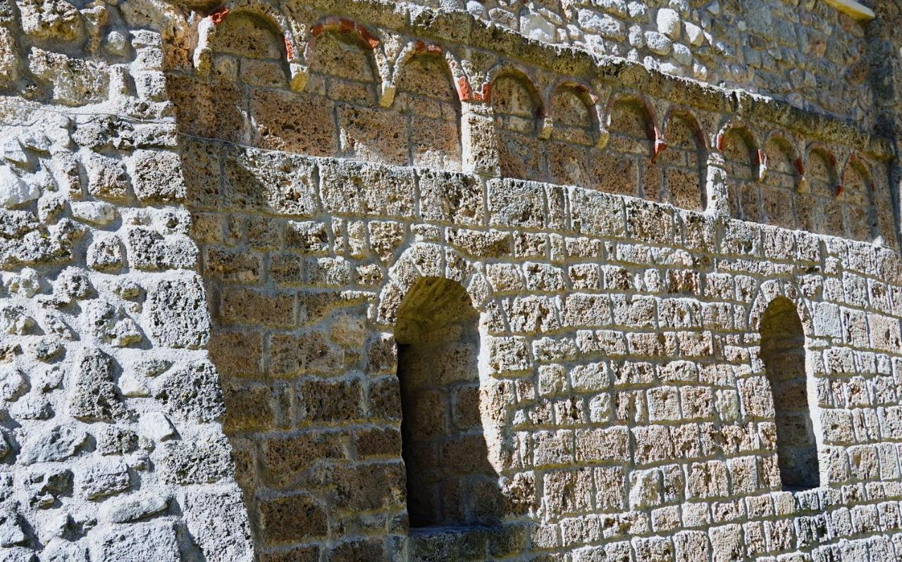 Hotel Abbazia Ss. Quirico E Giulitta Micigliano Exterior foto