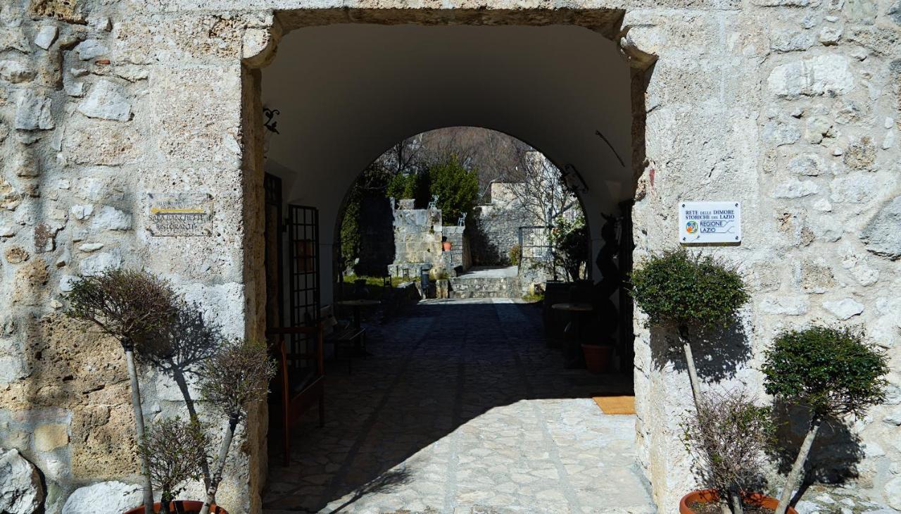 Hotel Abbazia Ss. Quirico E Giulitta Micigliano Exterior foto